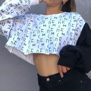 NWT Black Dewa custom cropped long sleeve pullover